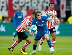 开云登录入口-里程碑夜里尔篮板制胜，荷甲国际比赛日刷纪录，压力陡增，身体对抗强度拉满(莱尔斯200米超燃剪辑)